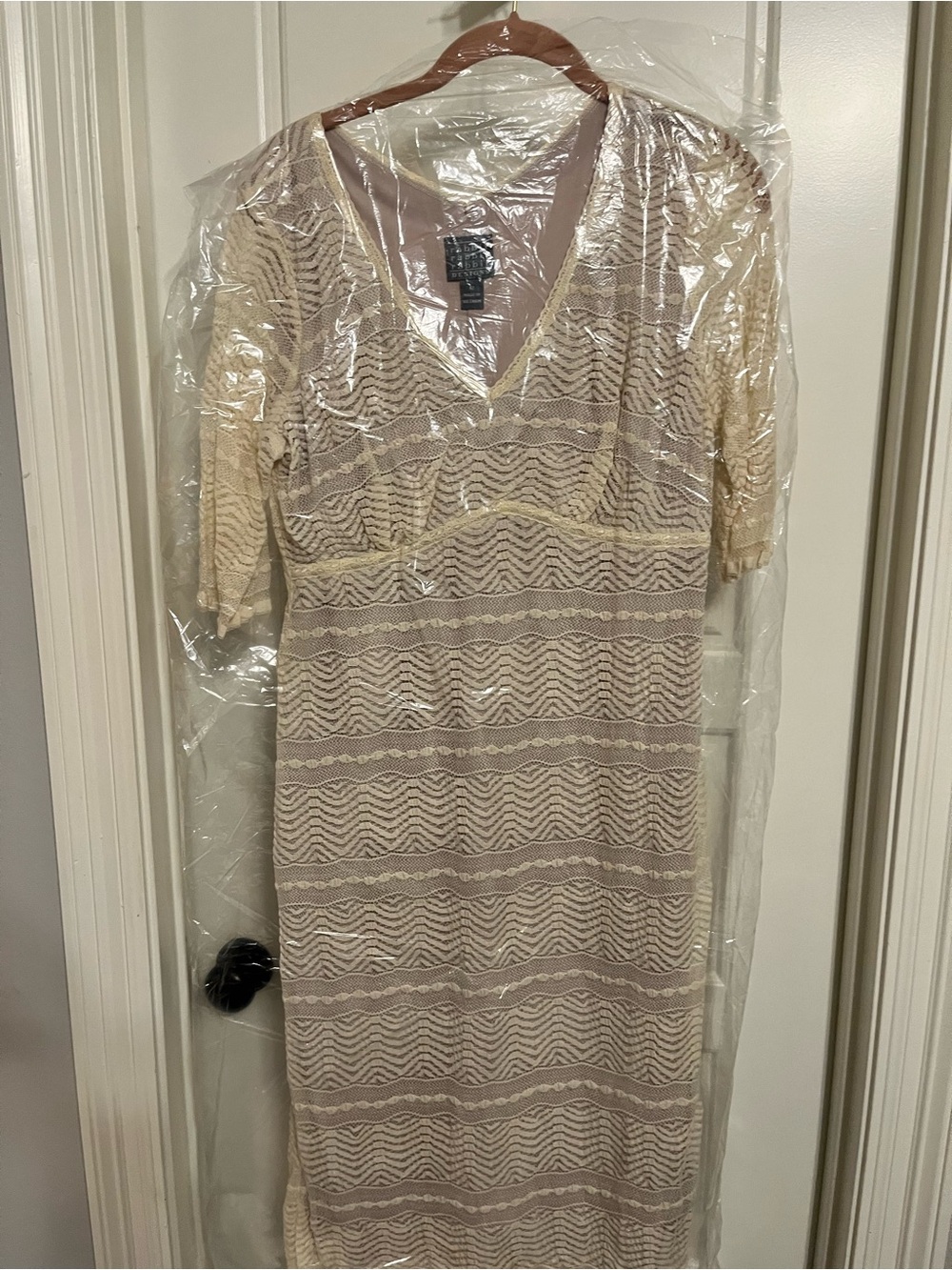 V-Neck Cream Lace Midi Dress